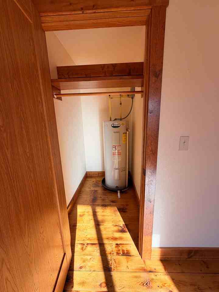 938 Saint Joe Street - Photo 3 of 11