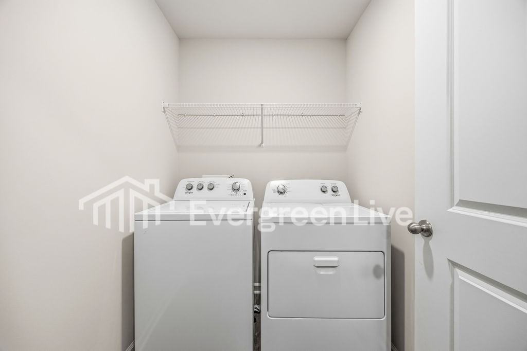 2233 Courtina Way - Photo 7 of 20