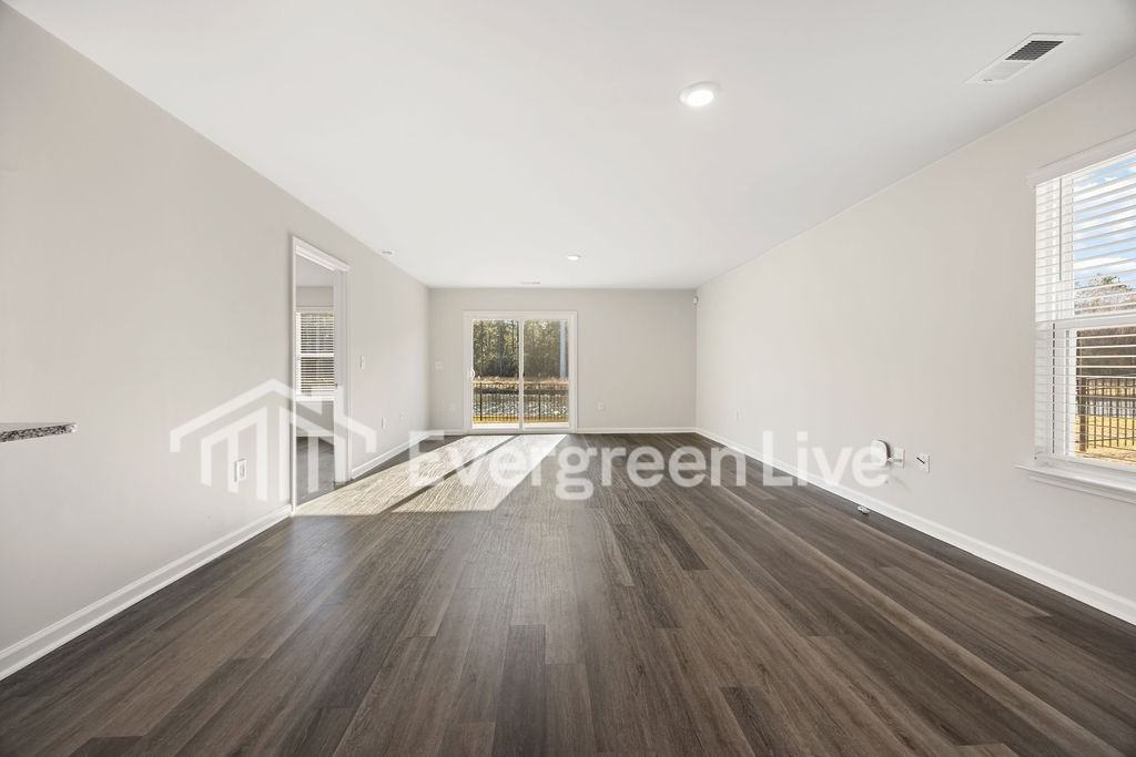 2221 Courtina Way - Photo 5 of 21