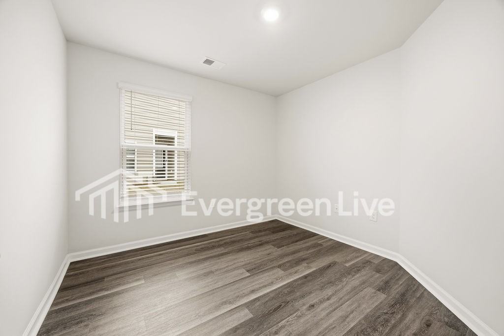 2245 Courtina Way - Photo 7 of 19