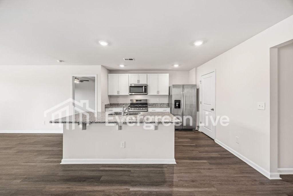 1205 Ridgeford Dr - Photo 5 of 29