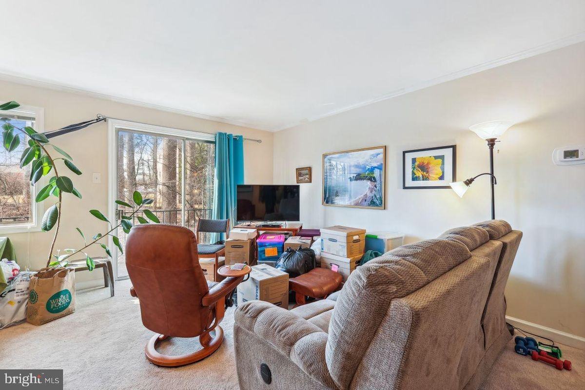 10600 Kenilworth Avenue ##203 - Photo 4 of 38