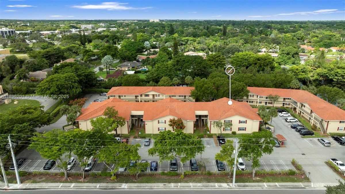 3586 North University Drive ##U 6