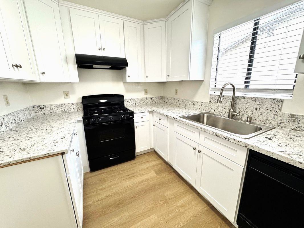 1113 Magnolia Avenue ##3 - Photo 4 of 14