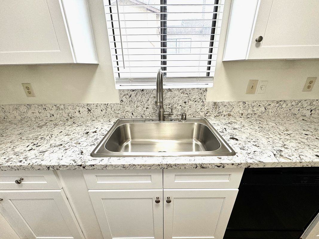 1113 Magnolia Avenue ##3 - Photo 5 of 14