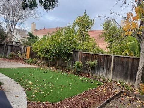 1677 Klipspringer Dr - Photo 2 of 12