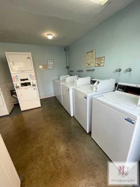 744 N Azusa Ave #206 - Photo 6 of 8