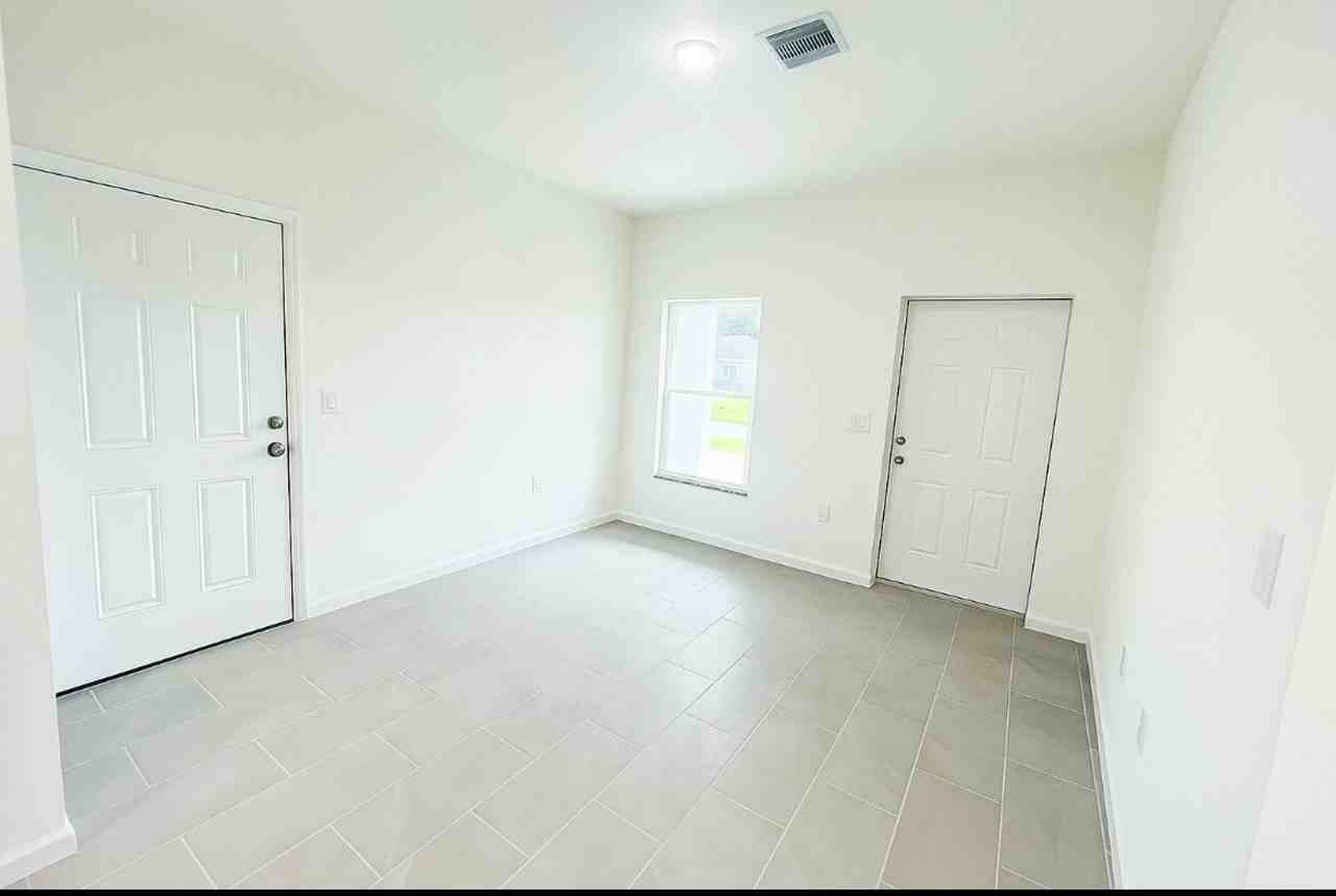 2805 17th St Sw - Photo 3 of 14