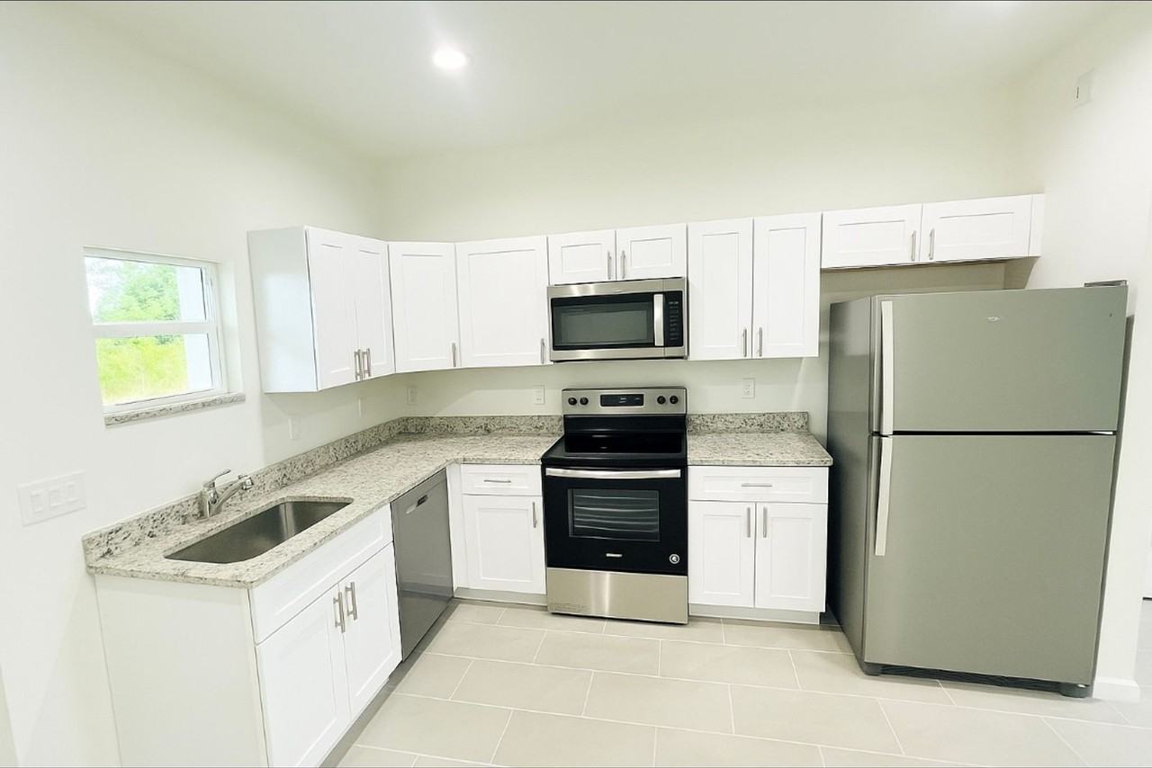 2805 17th St Sw - Photo 6 of 14