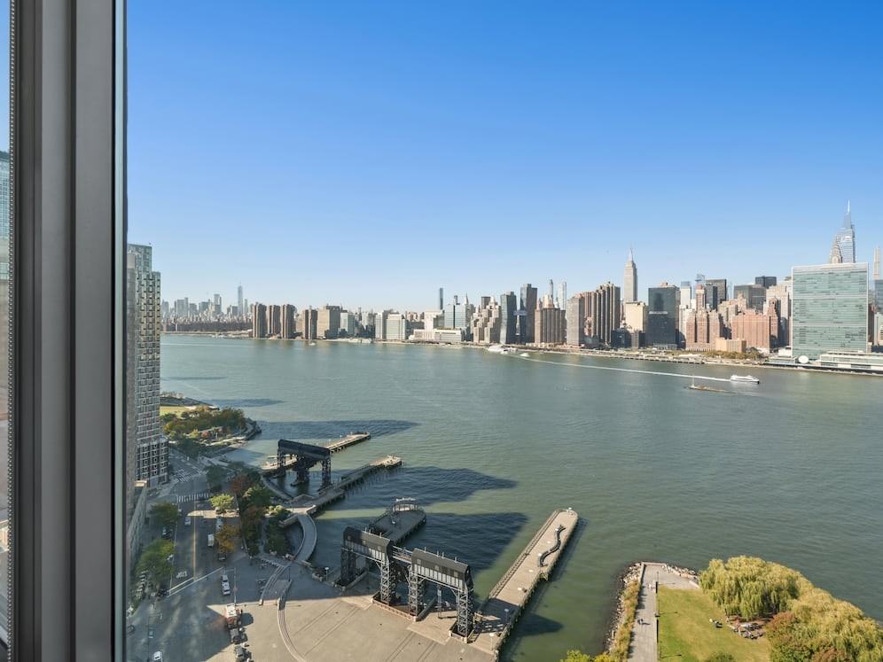 Avalon Riverview - Photo 6 of 50