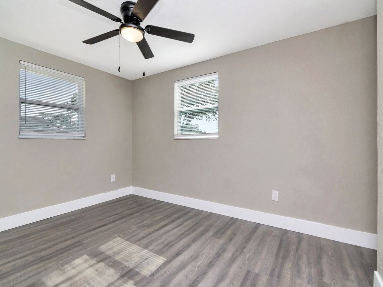 104 Karde Ln #B - Photo 6 of 12