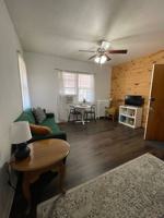 featured image of 3438 Des Moines Lane