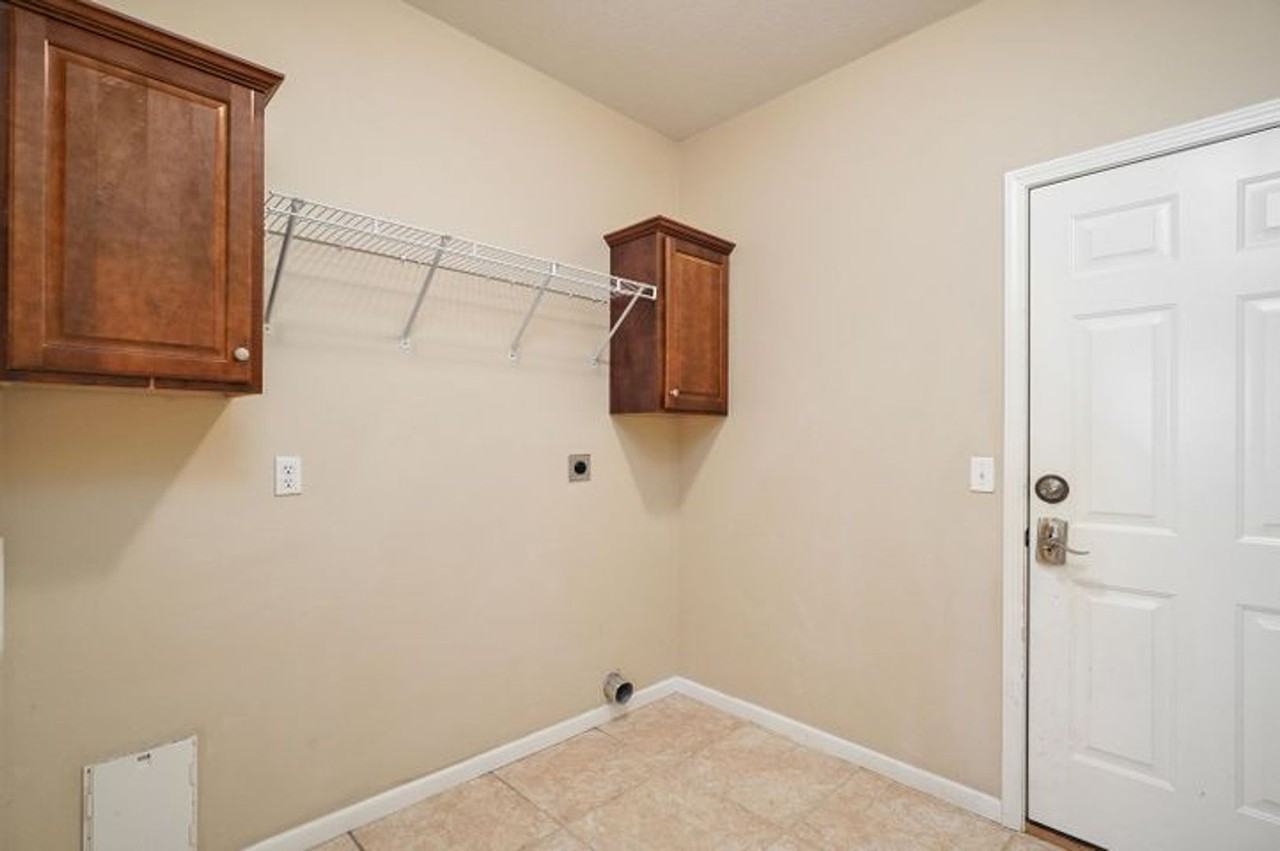 1403 W Maplewood St - Photo 4 of 23