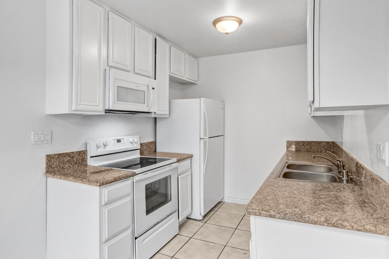 3677 41st Street #10 - Photo 7 of 24