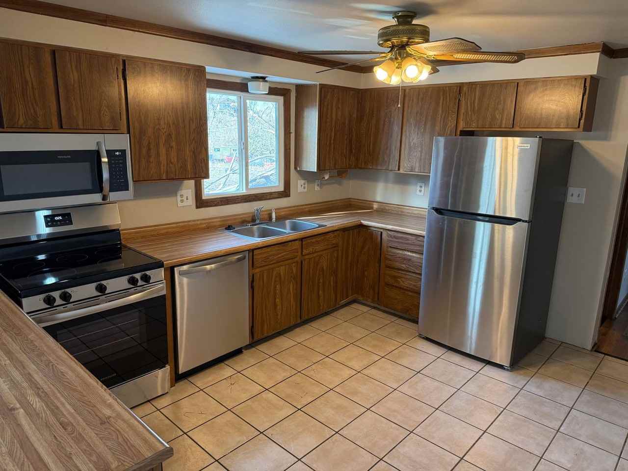 12461 Fourth Street - Photo 3 of 19