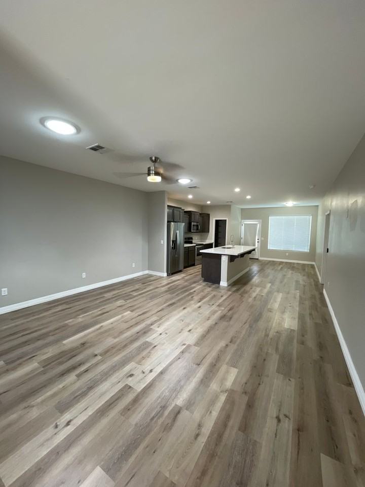400 East Orchid Street - Photo 2 of 15