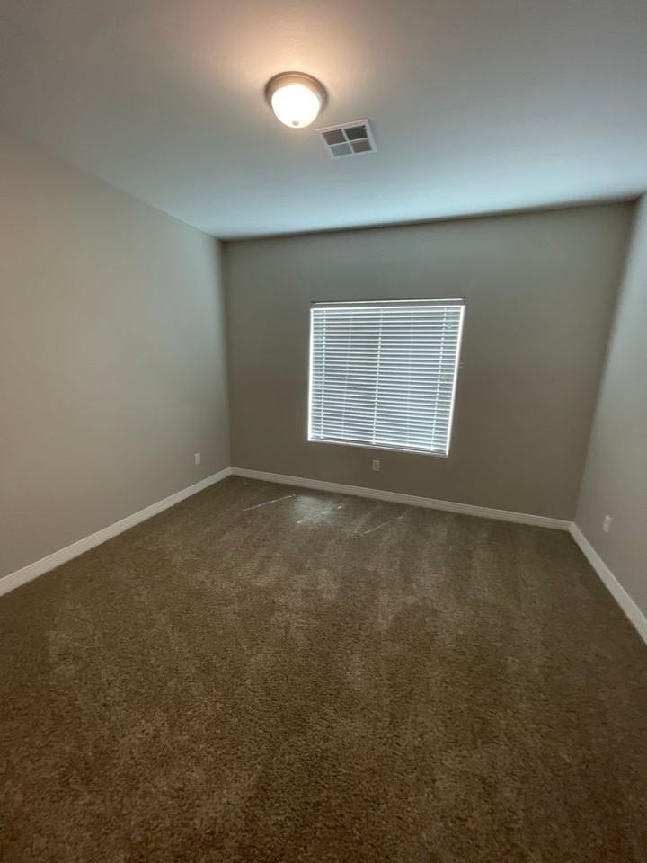 400 East Orchid Street - Photo 3 of 15