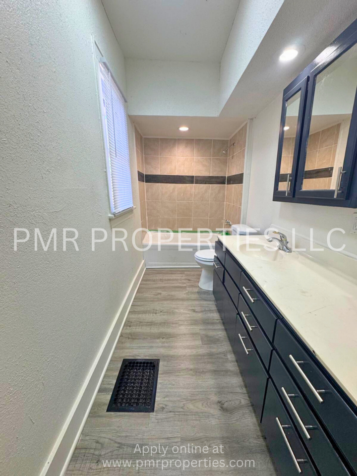 2739 Lafayette Street - Photo 3 of 9