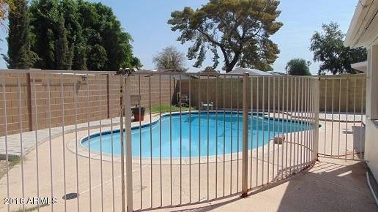 4008 W Davidson Ln - Photo 4 of 5