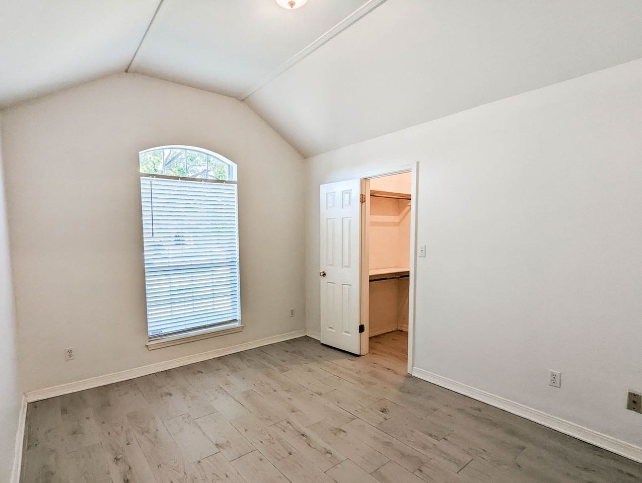 5308 Lantana Ln - Photo 7 of 11