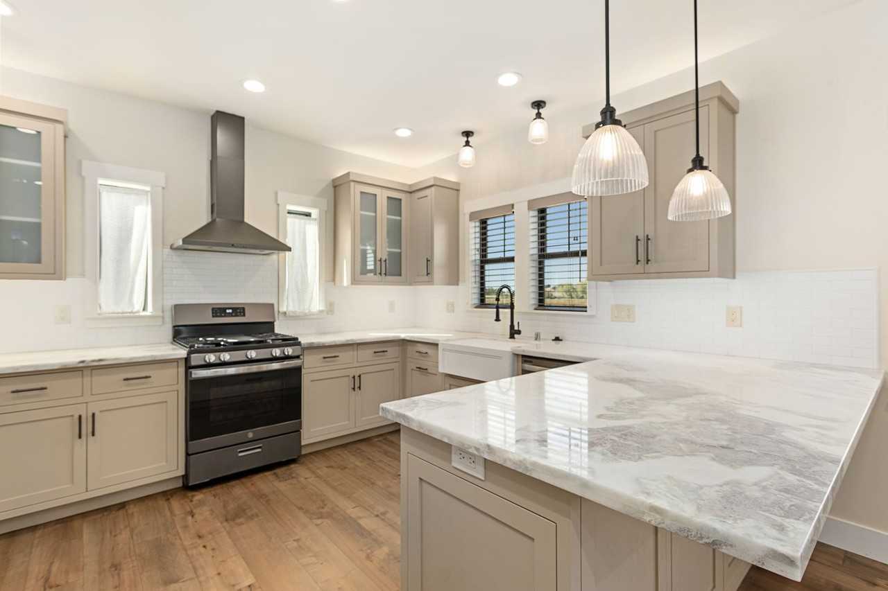 1283 9th Street - Photo 3 of 14