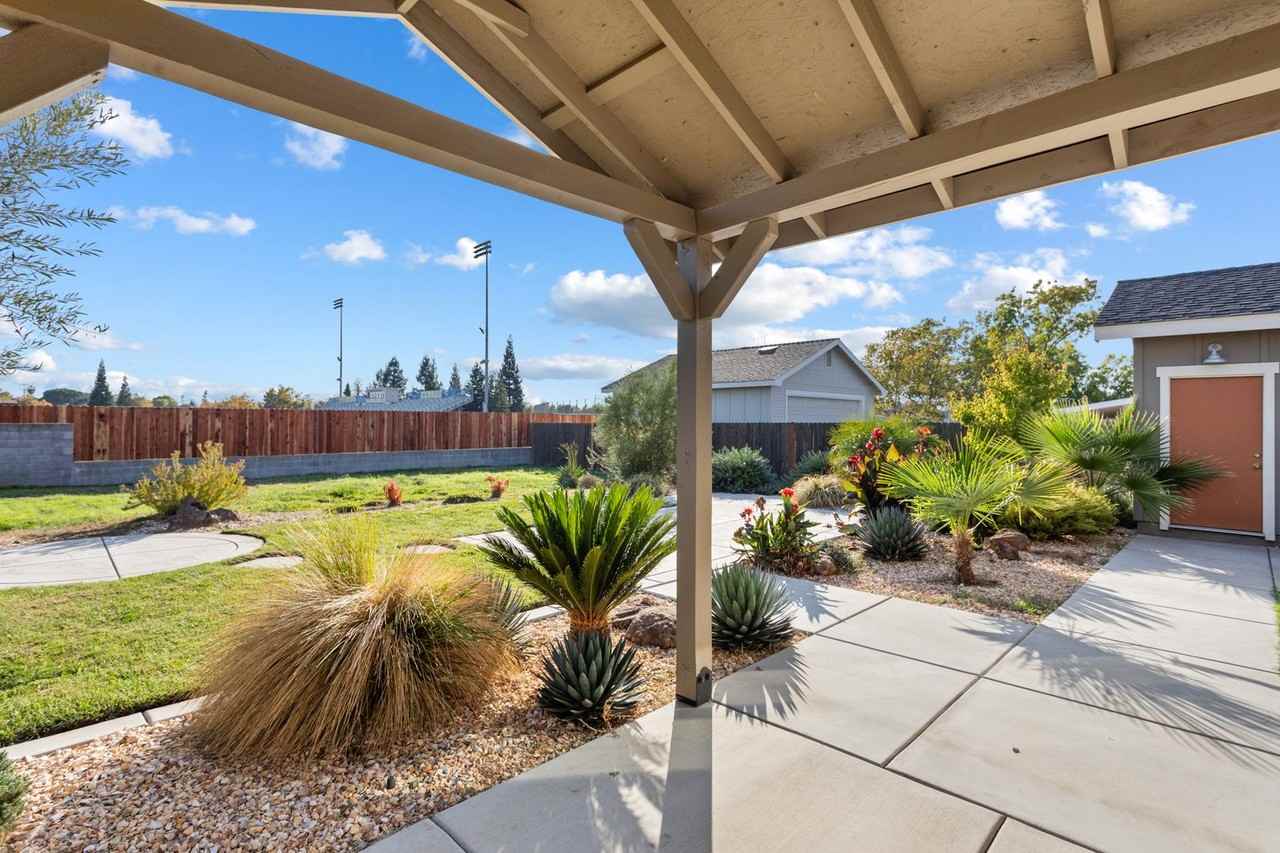 1283 9th Street - Photo 5 of 14