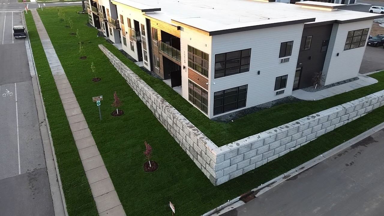 Azure | 1215 W Hamilton - Photo 2 of 14