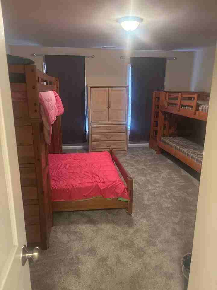 2155 Blakers Blvd - Photo 4 of 36