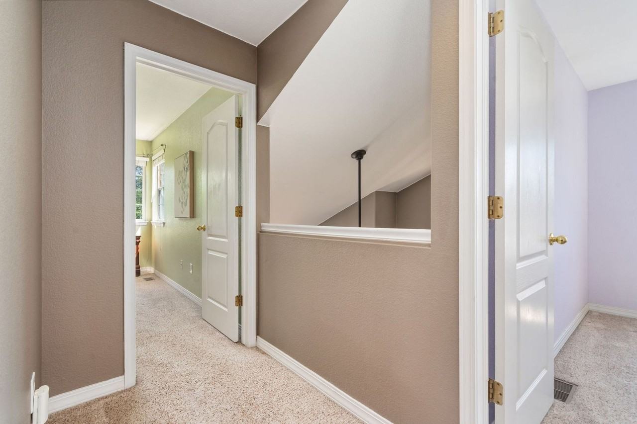 6721 Antigua Dr - Photo 5 of 11