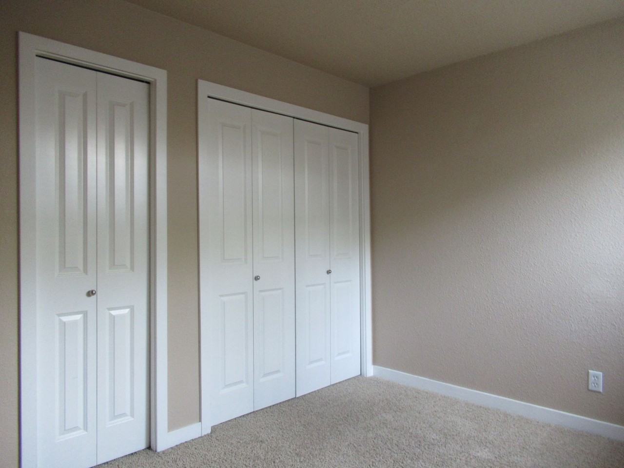 1102 S 27th St #C103 - Photo 5 of 7