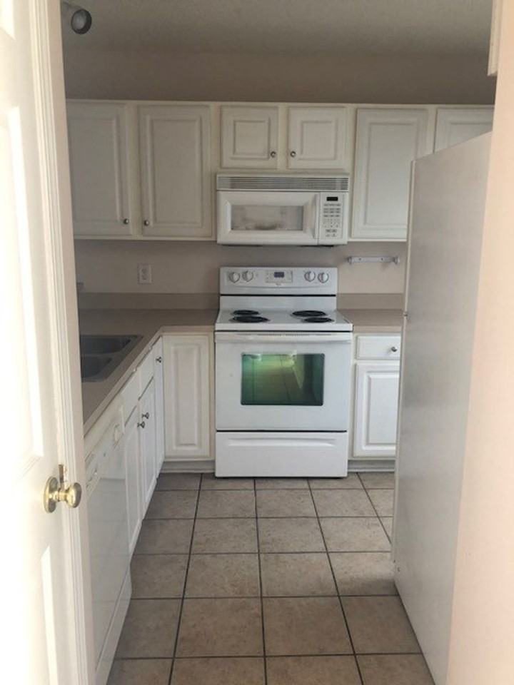 4639 Mcclelland Drive - Photo 2 of 11