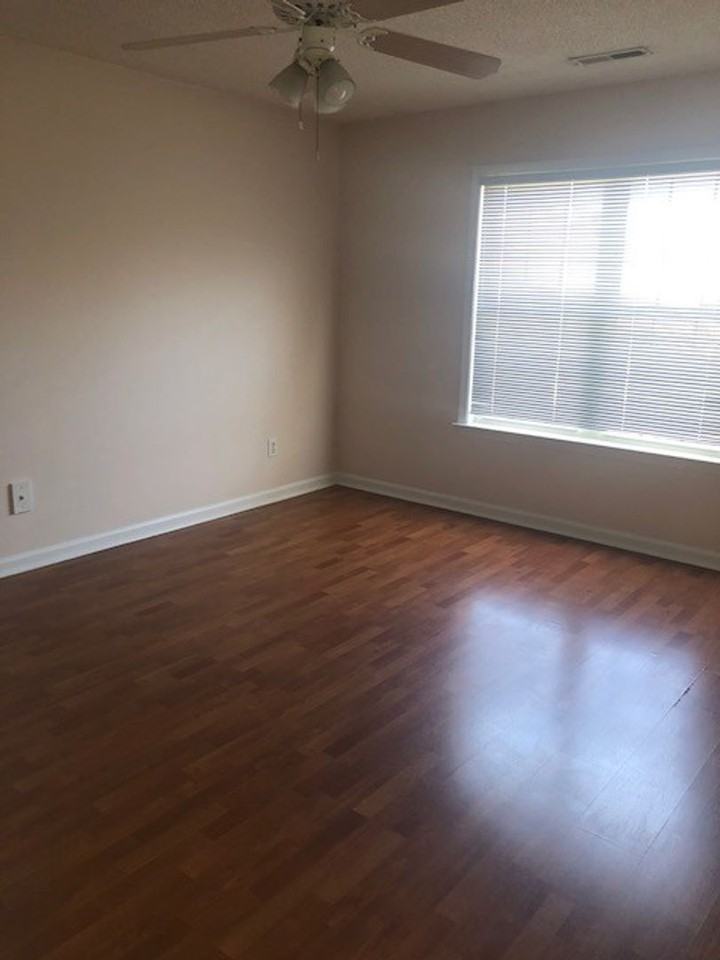 4639 Mcclelland Drive - Photo 4 of 11