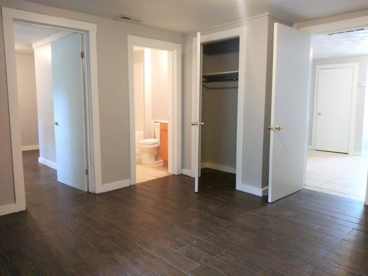 422 12th Ave Nw - Photo 3 of 10