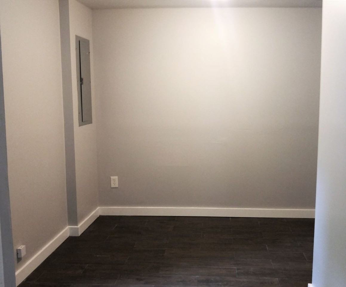 422 12th Ave Nw - Photo 7 of 10