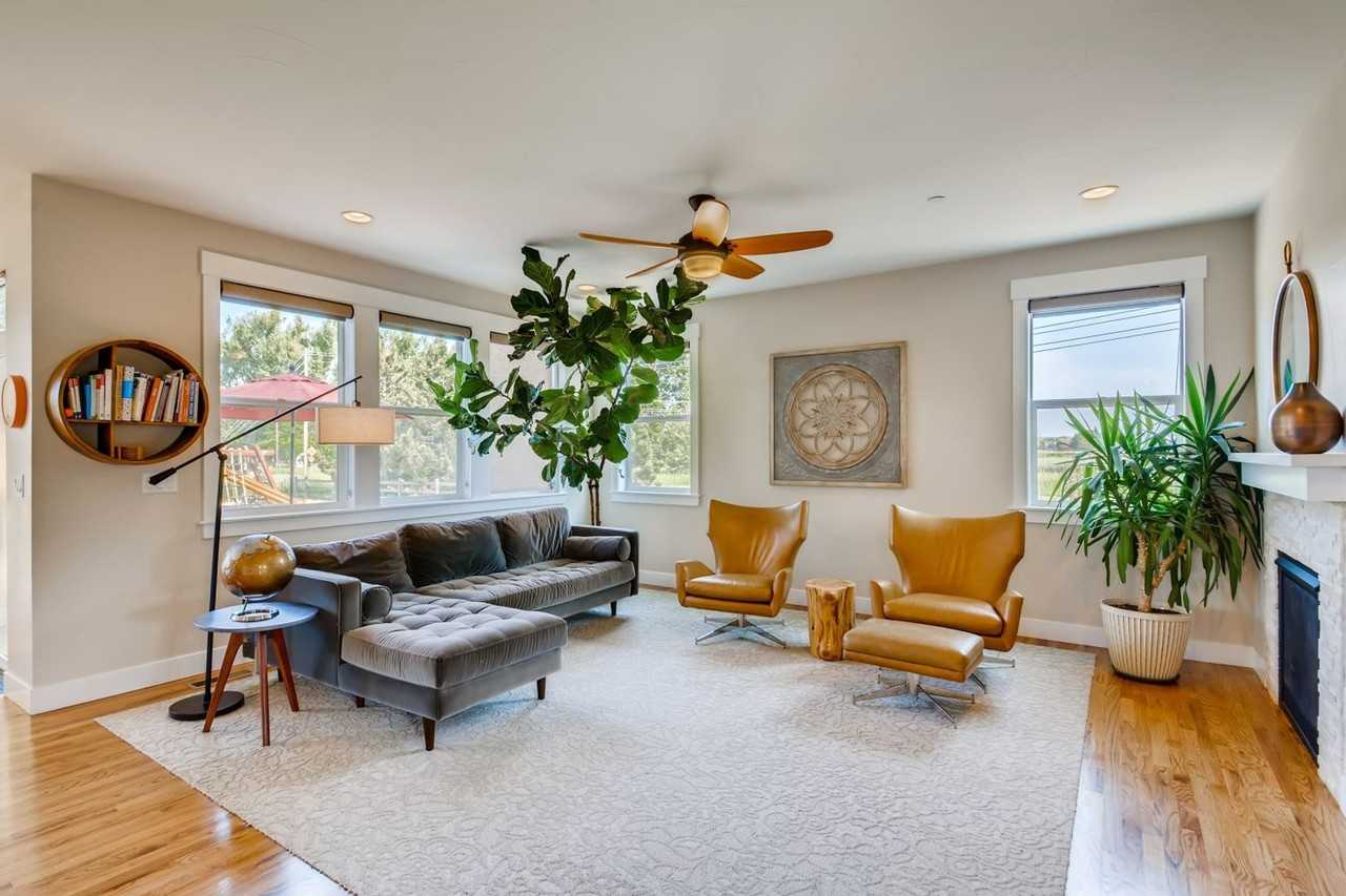 6600 Secretariat Drive - Photo 2 of 31