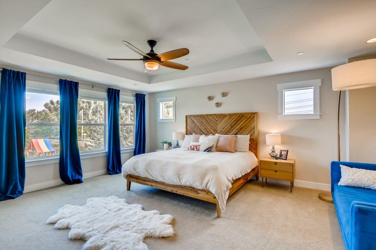 6600 Secretariat Drive - Photo 3 of 31