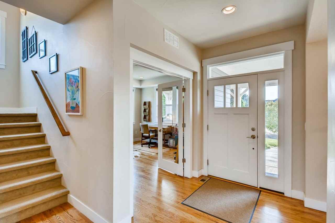 6600 Secretariat Drive - Photo 7 of 31