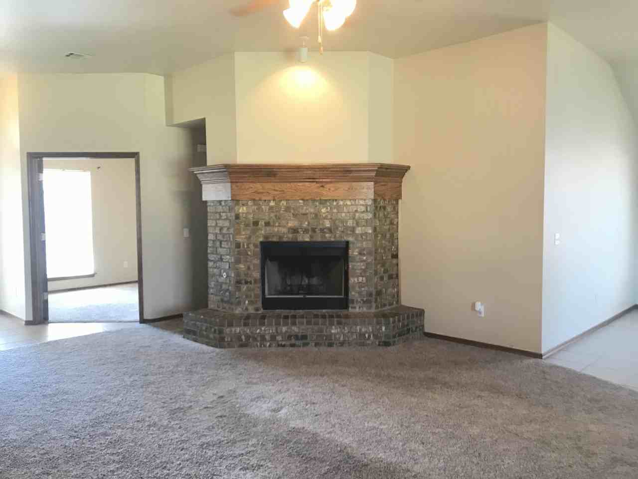 1808 Meadow Run Drive - Photo 4 of 14