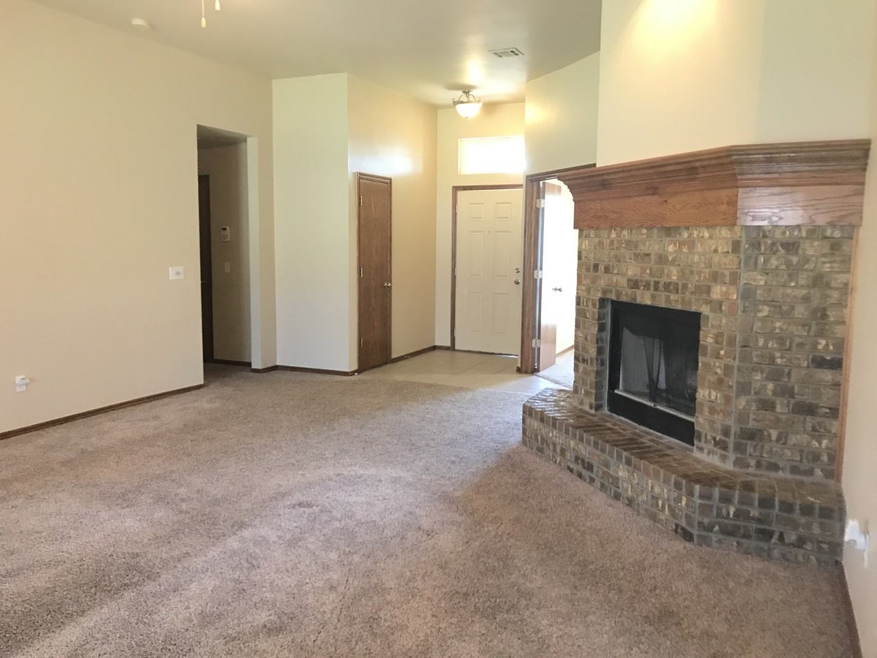 1808 Meadow Run Drive - Photo 6 of 14