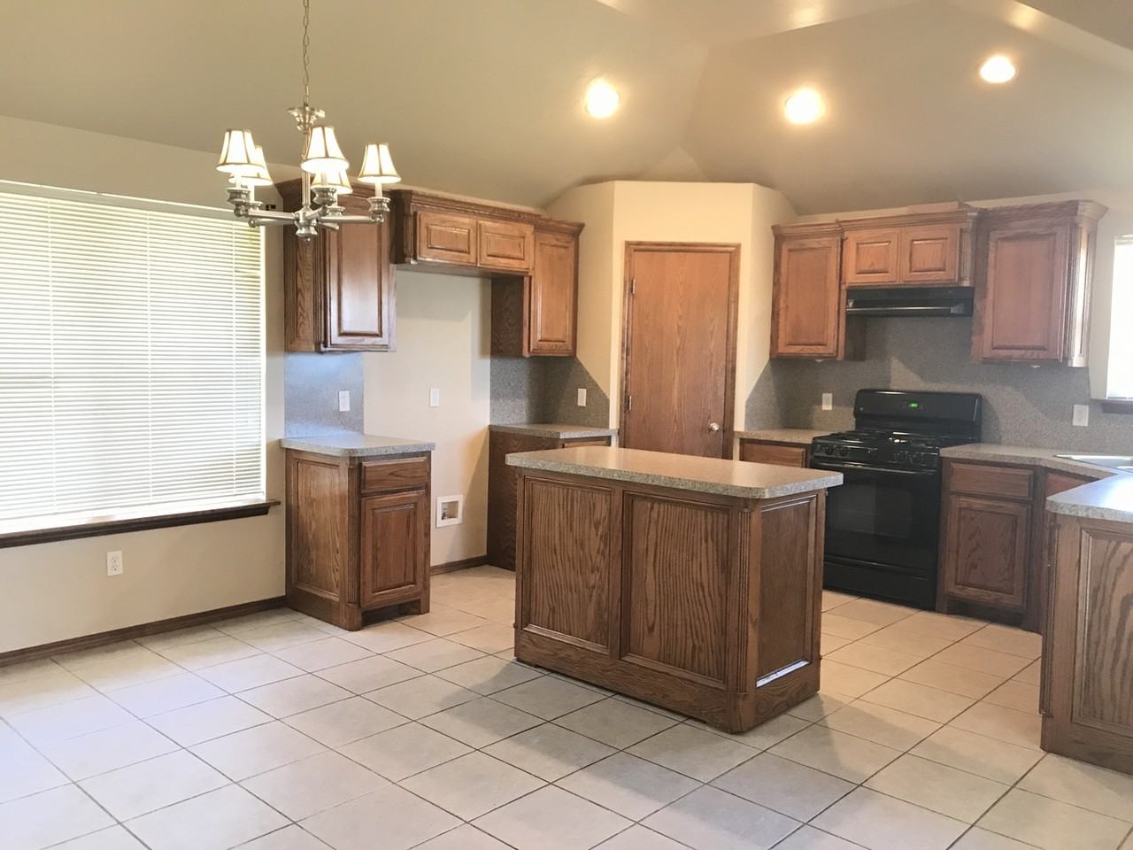 1808 Meadow Run Drive - Photo 7 of 14