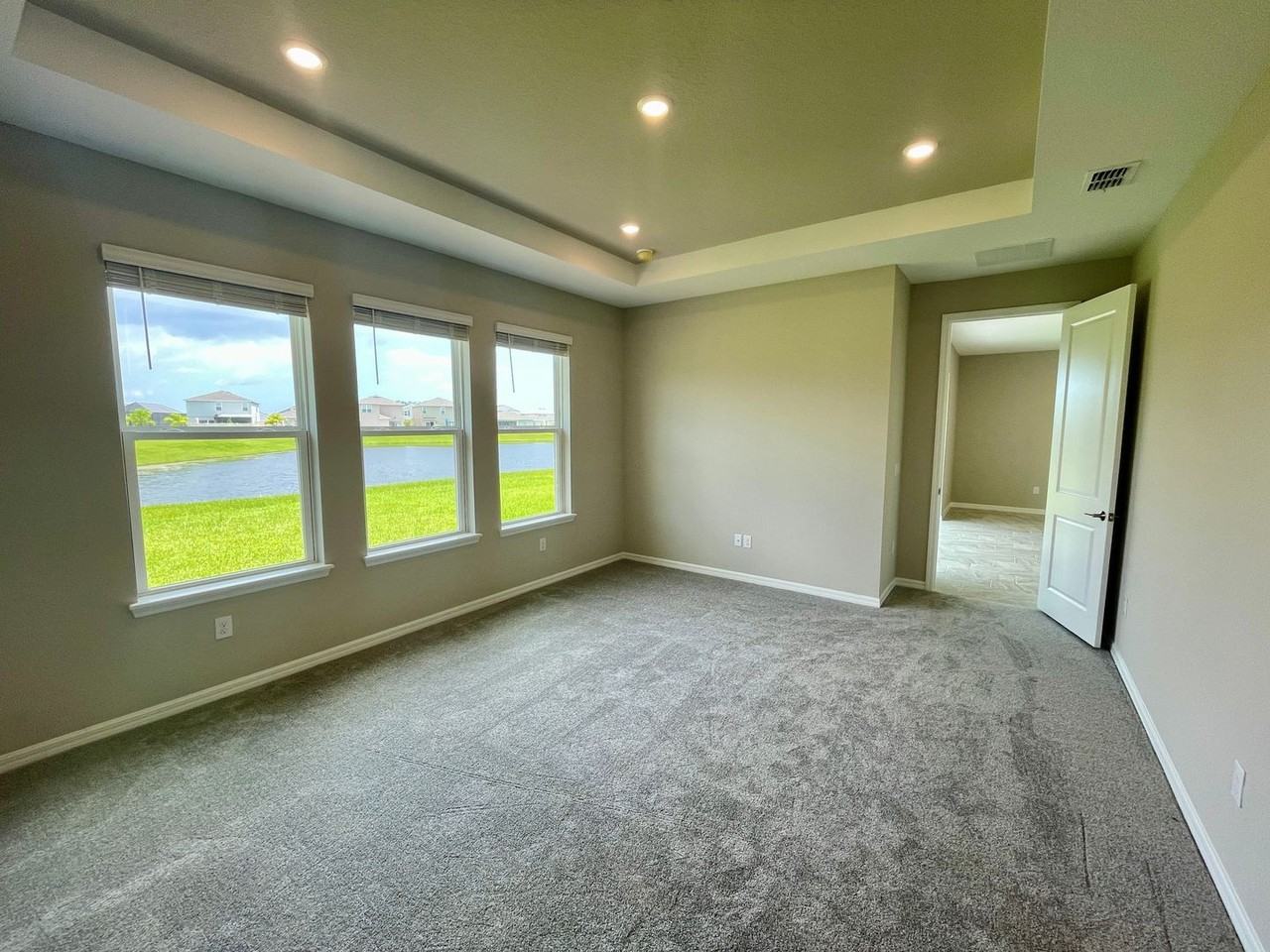 5929 Oakhaven Lane - Photo 5 of 40