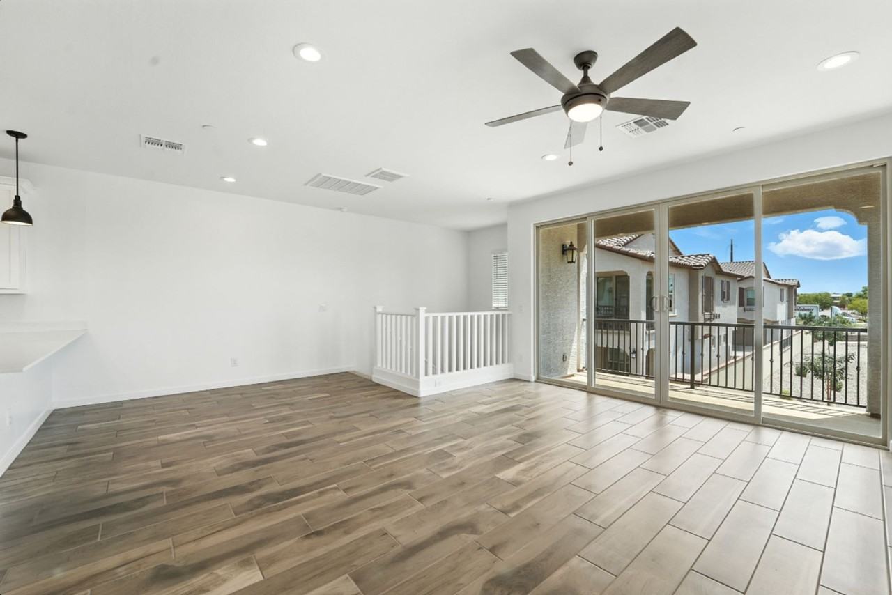 4017 E Brisa Dr - Photo 3 of 37