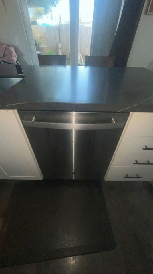 20071 Camden Ave - Photo 6 of 7