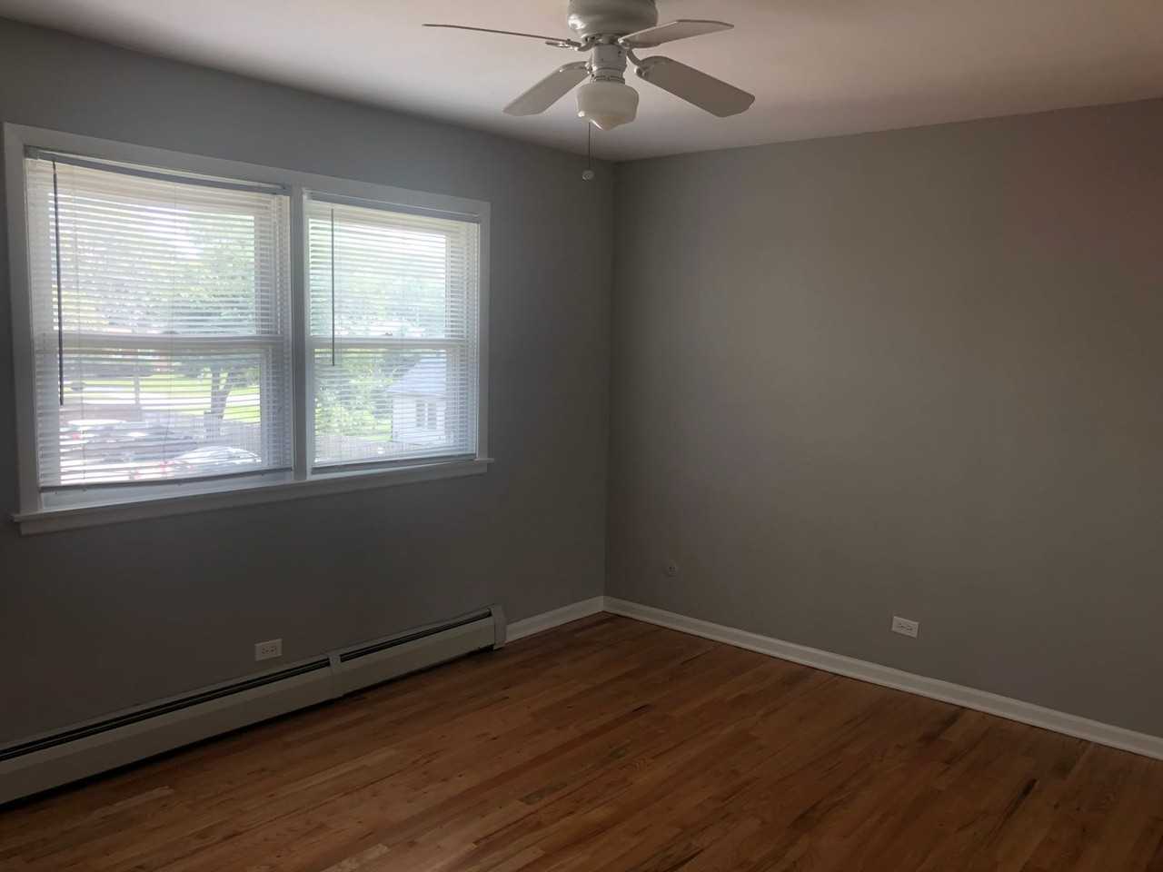 10121 Hartford Ct - Photo 7 of 7