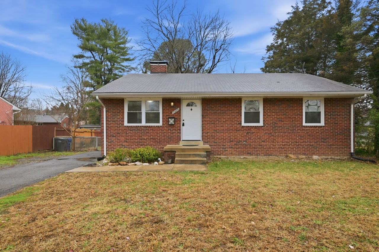 3908 Braddock Rd - Photo 3 of 35
