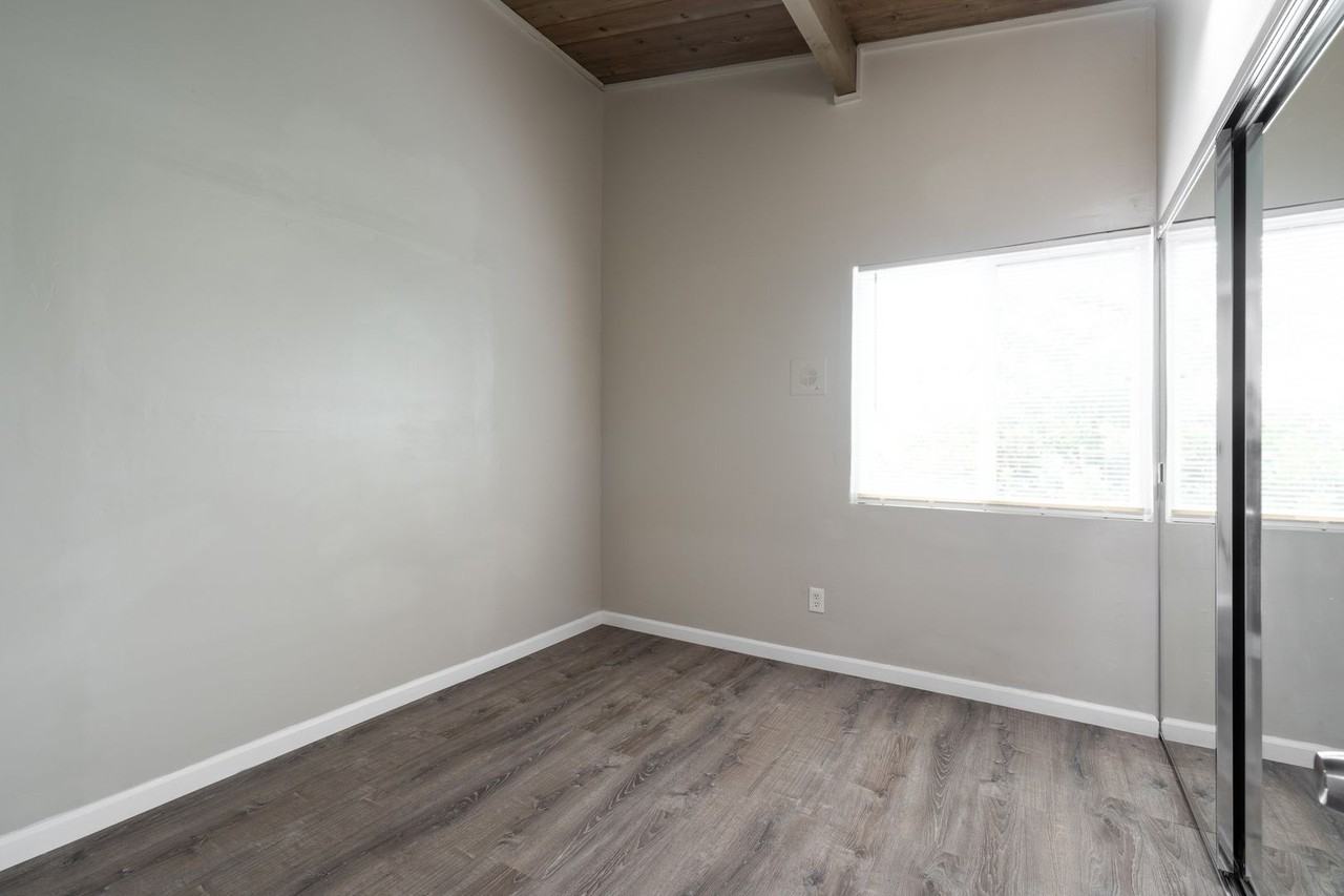 5014 Chaparral Way - Photo 2 of 22