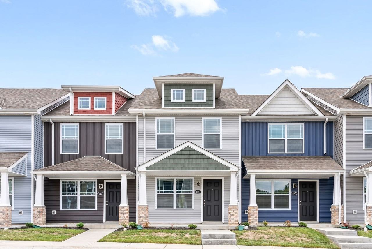 111 Davis Ridge Ln - Photo 3 of 27