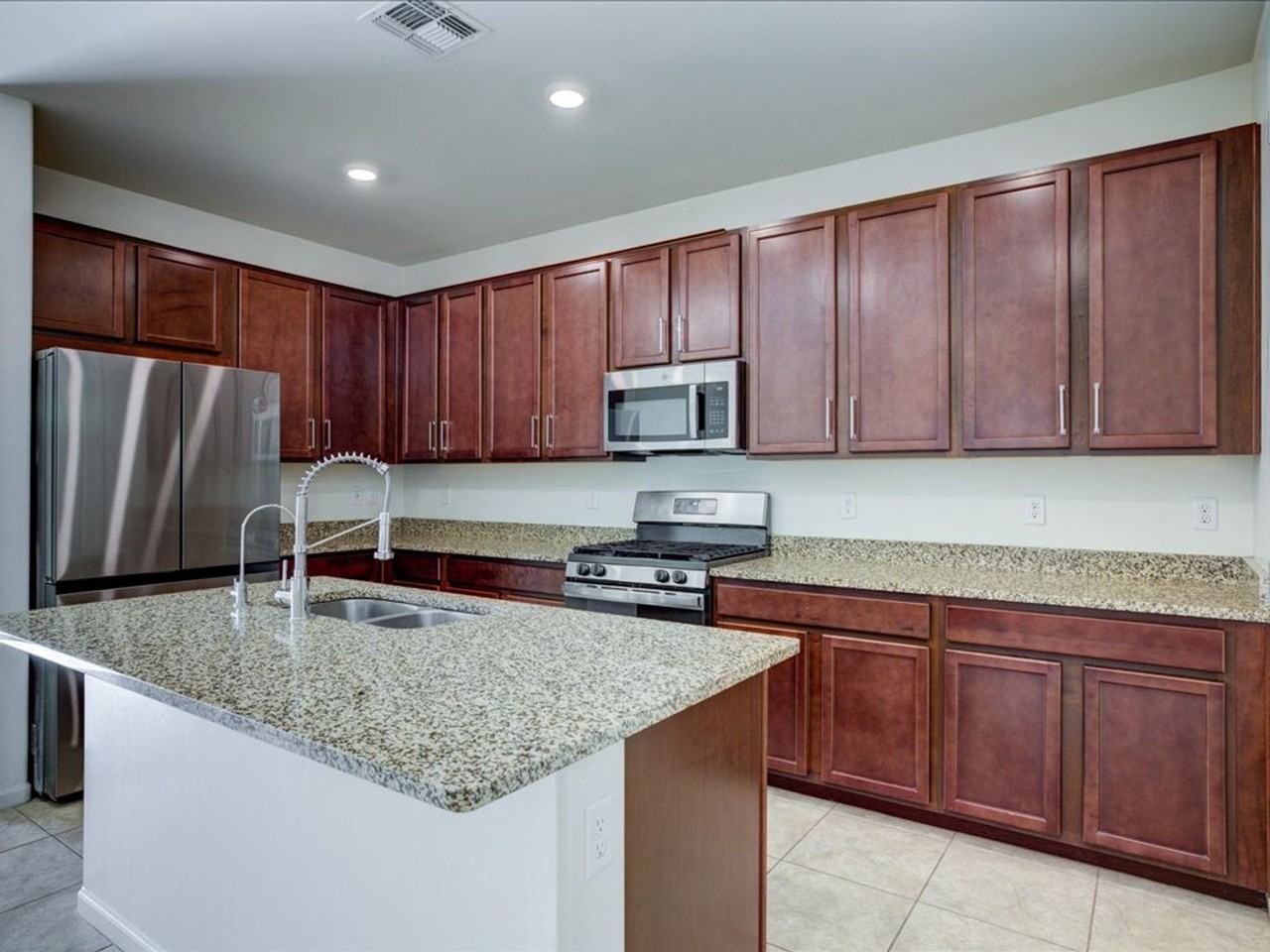 7230 S Pollux Pl - Photo 7 of 25