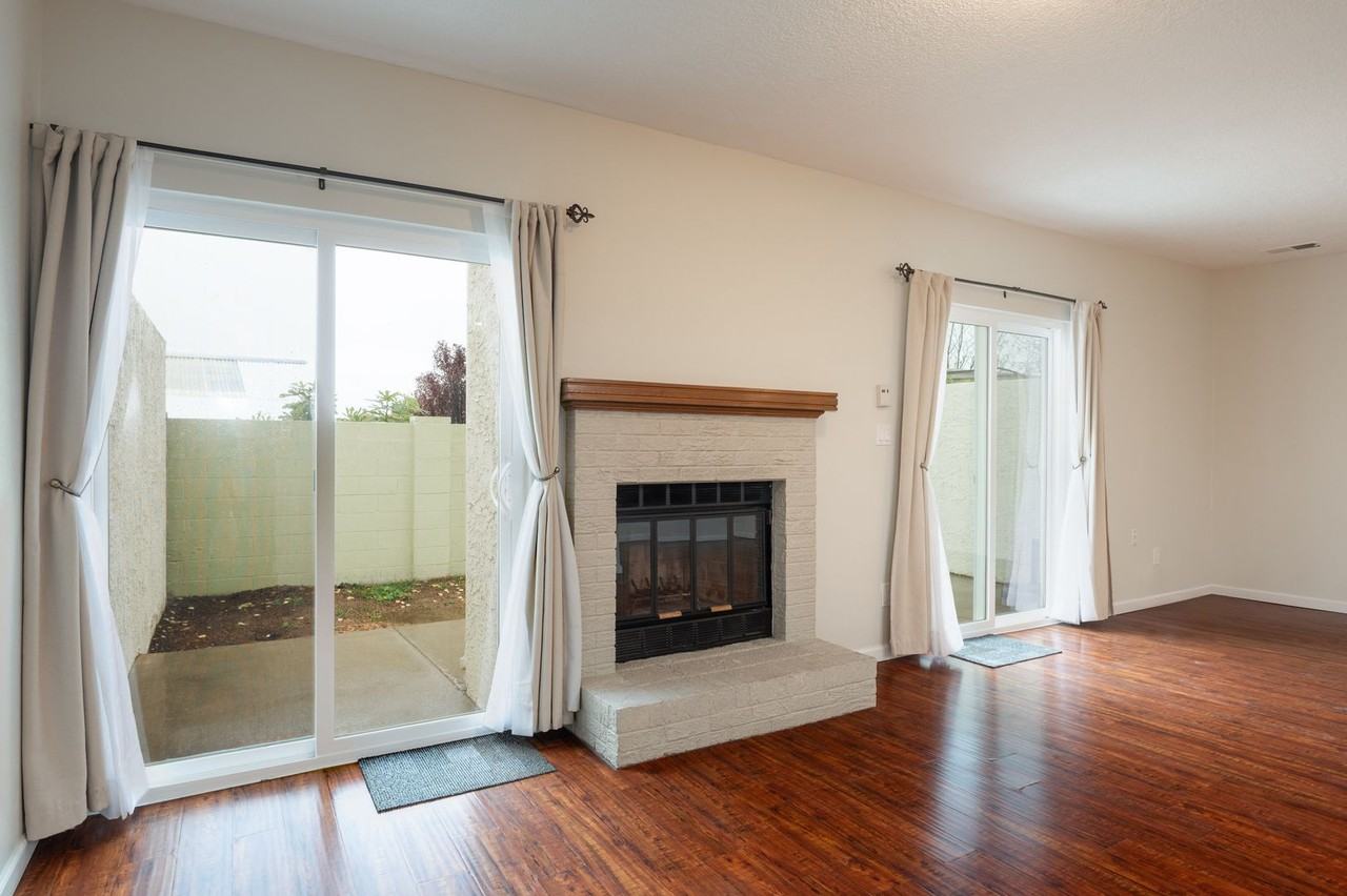 9010 Hendrix Rd Ne - Photo 4 of 25