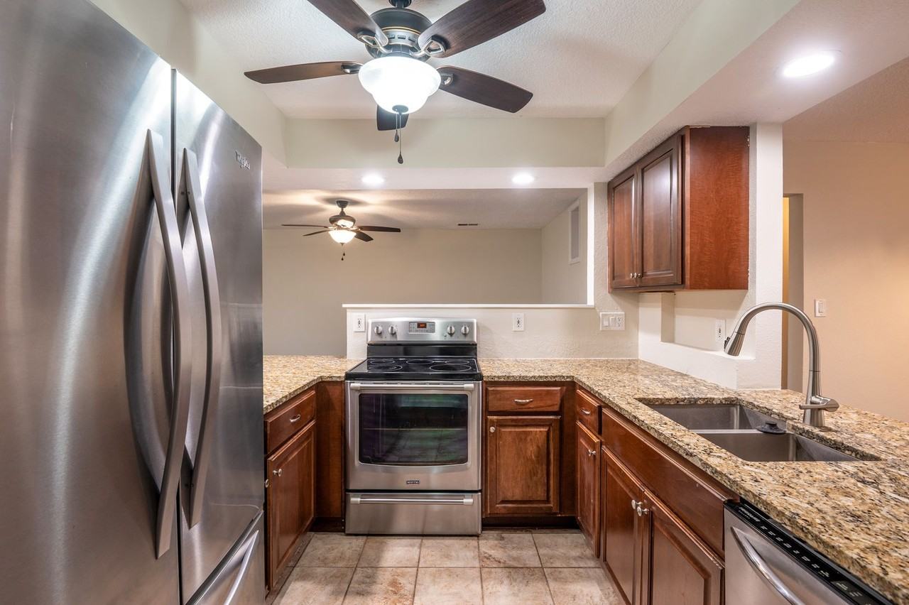 9010 Hendrix Rd Ne - Photo 7 of 25